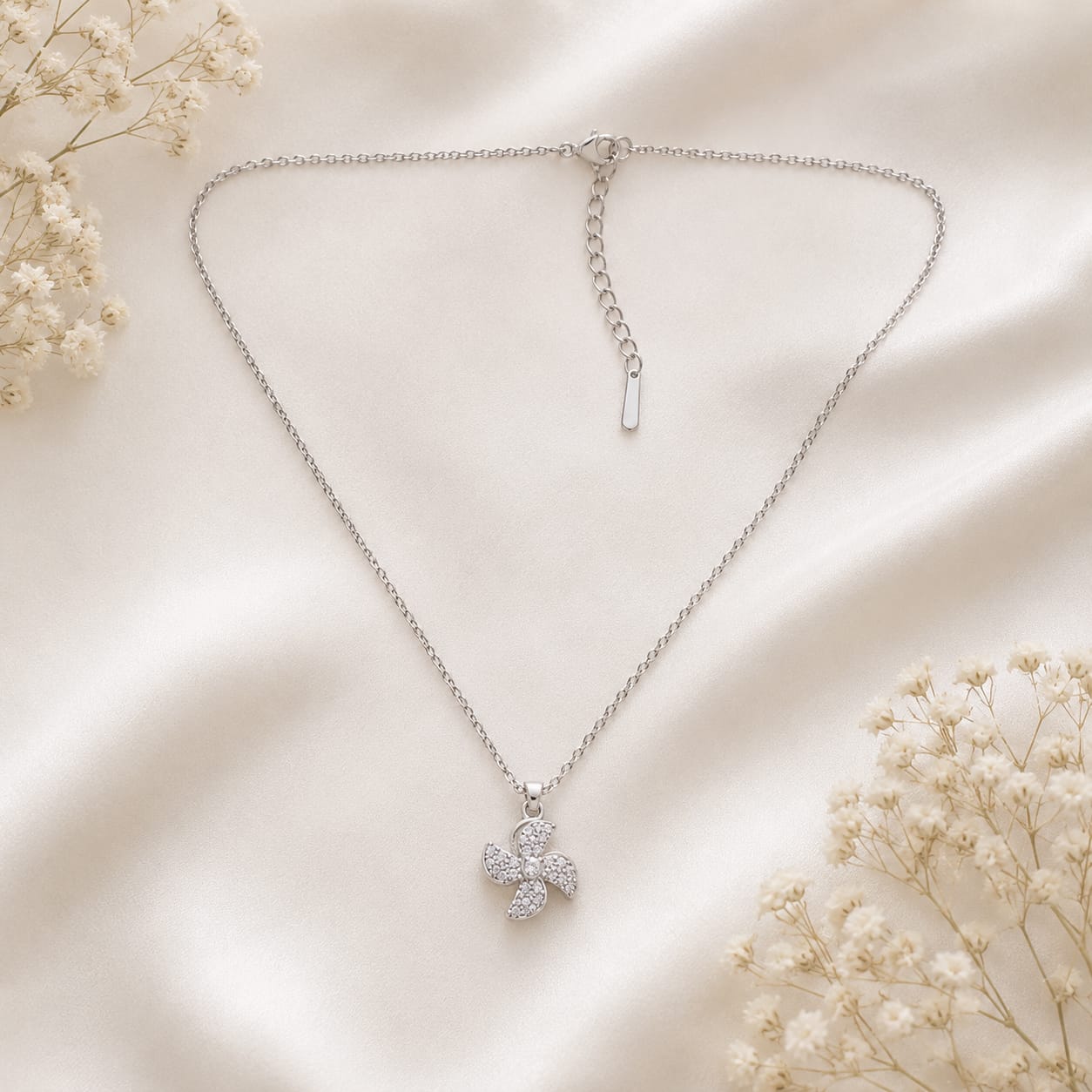 Silver Rotating Fan Necklace